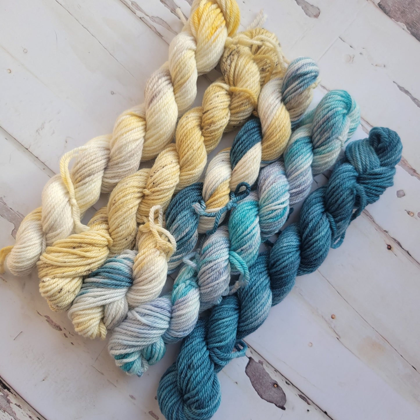 Moody Beach Set of Five Colorways in Sand and Blue